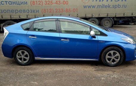 Toyota Prius, 2014 год, 1 410 000 рублей, 3 фотография