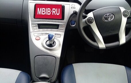 Toyota Prius, 2014 год, 1 410 000 рублей, 7 фотография