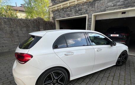 Mercedes-Benz A-Класс, 2018 год, 2 300 000 рублей, 5 фотография