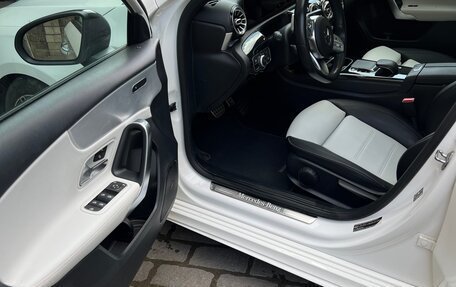 Mercedes-Benz A-Класс, 2018 год, 2 300 000 рублей, 19 фотография