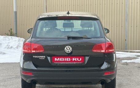 Volkswagen Touareg III, 2011 год, 2 100 000 рублей, 8 фотография