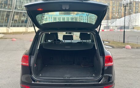 Volkswagen Touareg III, 2011 год, 2 100 000 рублей, 10 фотография