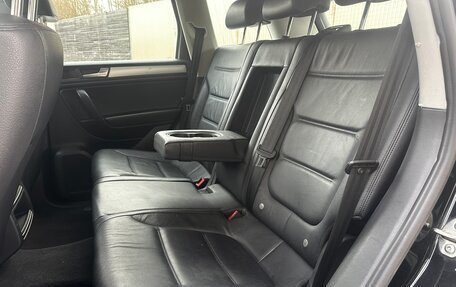 Volkswagen Touareg III, 2011 год, 2 100 000 рублей, 12 фотография