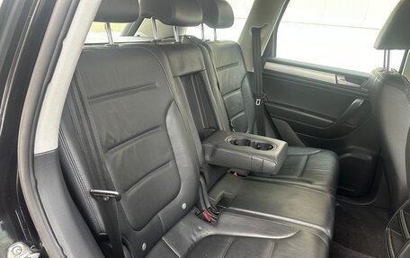Volkswagen Touareg III, 2011 год, 2 100 000 рублей, 13 фотография