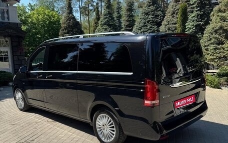 Mercedes-Benz V-Класс, 2015 год, 4 400 000 рублей, 6 фотография