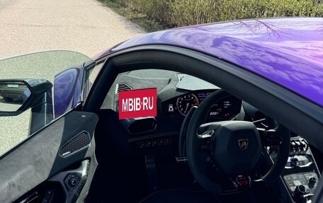 Lamborghini Huracán, 2019 год, 30 000 000 рублей, 4 фотография