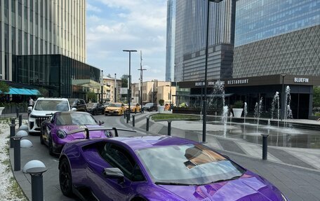 Lamborghini Huracán, 2019 год, 30 000 000 рублей, 12 фотография