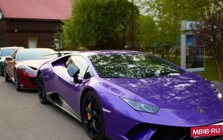 Lamborghini Huracán, 2019 год, 30 000 000 рублей, 15 фотография