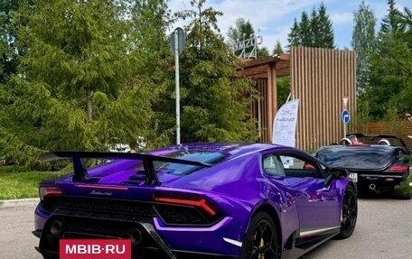 Lamborghini Huracán, 2019 год, 30 000 000 рублей, 13 фотография