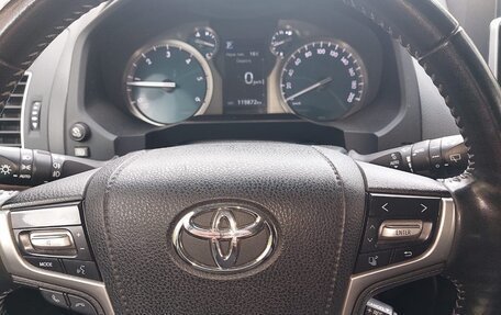 Toyota Land Cruiser Prado 150 рестайлинг 2, 2021 год, 7 200 000 рублей, 3 фотография