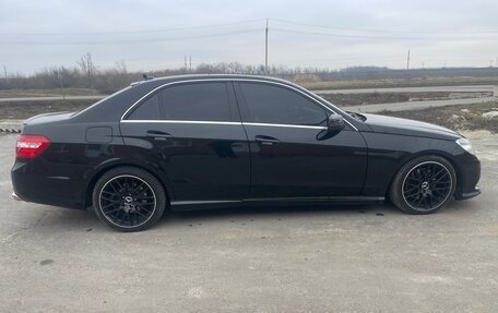 Mercedes-Benz E-Класс, 2012 год, 1 790 000 рублей, 2 фотография