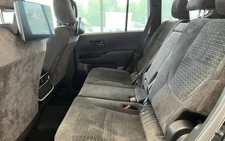 Toyota Land Cruiser, 2023 год, 11 100 000 рублей, 10 фотография