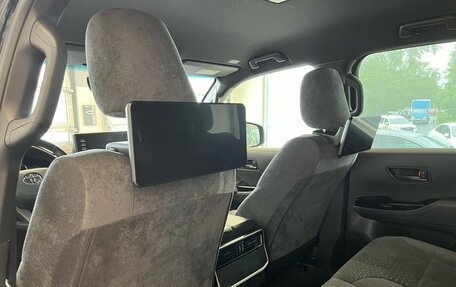 Toyota Land Cruiser, 2023 год, 11 100 000 рублей, 14 фотография
