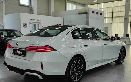 BMW 5 серия, 2024 год, 9 099 000 рублей, 4 фотография