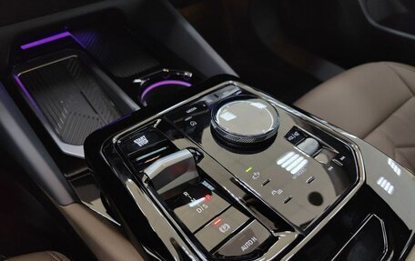 BMW 5 серия, 2024 год, 9 099 000 рублей, 13 фотография