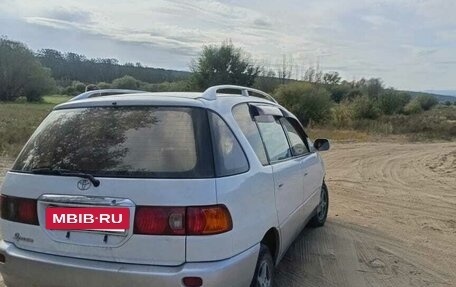 Toyota Ipsum II, 2001 год, 450 000 рублей, 5 фотография