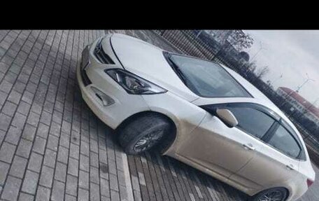 Hyundai Solaris II рестайлинг, 2011 год, 700 000 рублей, 2 фотография