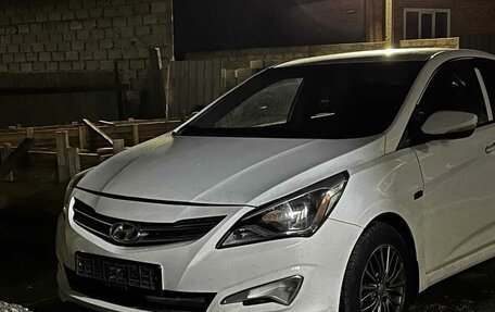 Hyundai Solaris II рестайлинг, 2011 год, 700 000 рублей, 9 фотография