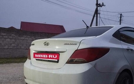 Hyundai Solaris II рестайлинг, 2011 год, 700 000 рублей, 6 фотография