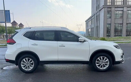 Nissan X-Trail, 2021 год, 2 100 000 рублей, 3 фотография