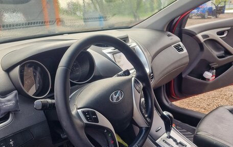Hyundai Avante, 2011 год, 950 000 рублей, 11 фотография