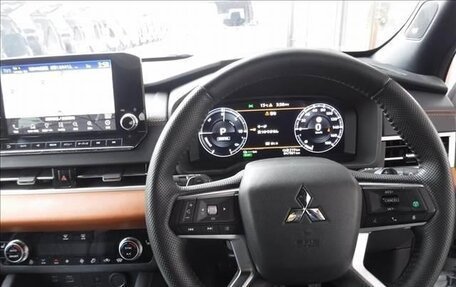 Mitsubishi Outlander, 2022 год, 2 790 099 рублей, 9 фотография