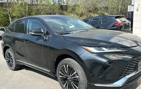 Toyota Venza, 2022 год, 2 850 000 рублей, 4 фотография