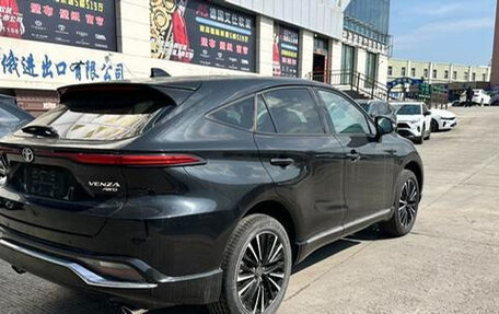 Toyota Venza, 2022 год, 2 850 000 рублей, 6 фотография