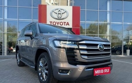 Toyota Land Cruiser, 2023 год, 12 700 000 рублей, 4 фотография
