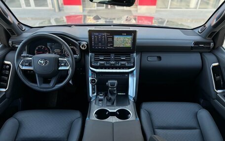 Toyota Land Cruiser, 2023 год, 12 700 000 рублей, 12 фотография