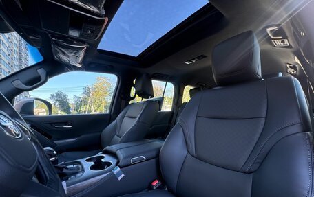 Toyota Land Cruiser, 2023 год, 12 700 000 рублей, 26 фотография