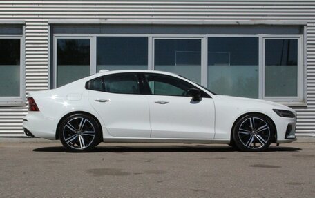 Volvo S60 III, 2019 год, 2 900 000 рублей, 8 фотография
