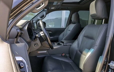 Toyota Land Cruiser, 2021 год, 10 300 000 рублей, 21 фотография