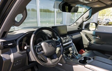 Toyota Land Cruiser, 2021 год, 10 300 000 рублей, 17 фотография
