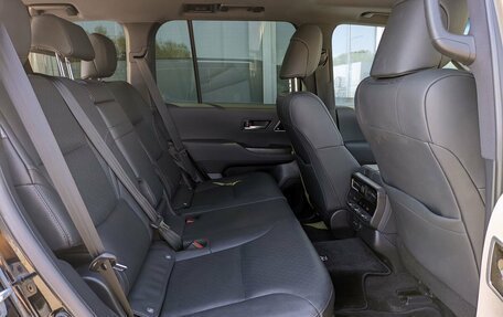 Toyota Land Cruiser, 2021 год, 10 300 000 рублей, 30 фотография