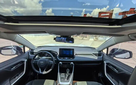 Toyota RAV4, 2022 год, 2 490 099 рублей, 9 фотография