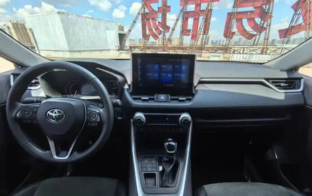 Toyota RAV4, 2022 год, 2 490 099 рублей, 10 фотография
