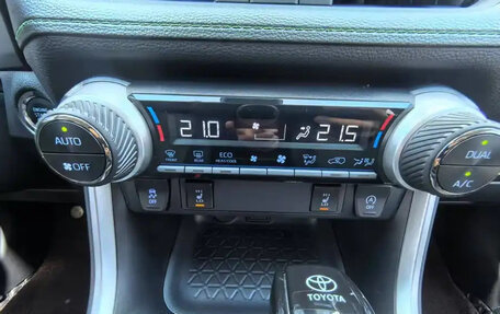 Toyota RAV4, 2022 год, 2 490 099 рублей, 16 фотография