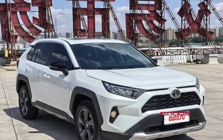 Toyota RAV4, 2022 год, 2 490 099 рублей, 3 фотография