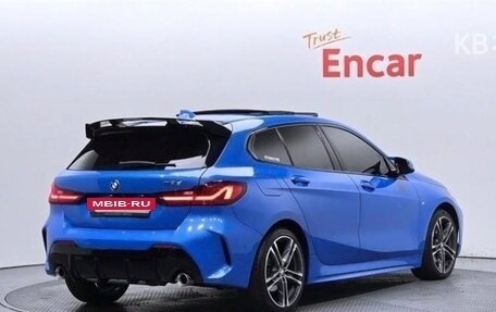 BMW 1 серия, 2021 год, 2 273 000 рублей, 3 фотография