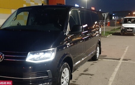 Volkswagen Caravelle T6 рестайлинг, 2017 год, 2 850 000 рублей, 13 фотография