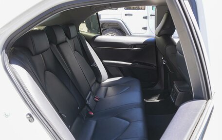 Toyota Camry, 2019 год, 2 998 000 рублей, 7 фотография