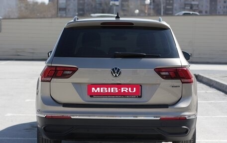 Volkswagen Tiguan II, 2021 год, 3 250 000 рублей, 8 фотография