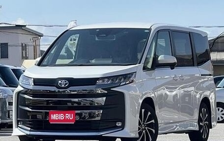 Toyota Noah, 2022 год, 2 200 060 рублей, 1 фотография