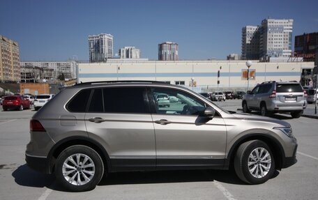 Volkswagen Tiguan II, 2021 год, 3 250 000 рублей, 30 фотография