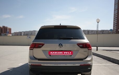 Volkswagen Tiguan II, 2021 год, 3 250 000 рублей, 28 фотография