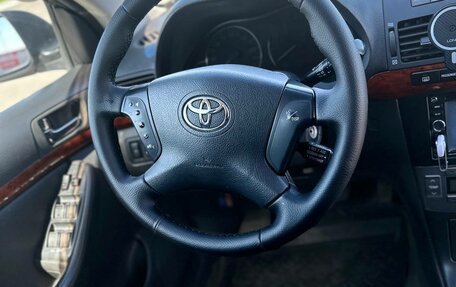 Toyota Avensis III рестайлинг, 2006 год, 875 000 рублей, 24 фотография