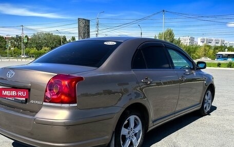 Toyota Avensis III рестайлинг, 2006 год, 875 000 рублей, 32 фотография