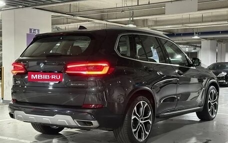 BMW X5, 2022 год, 4 833 000 рублей, 2 фотография