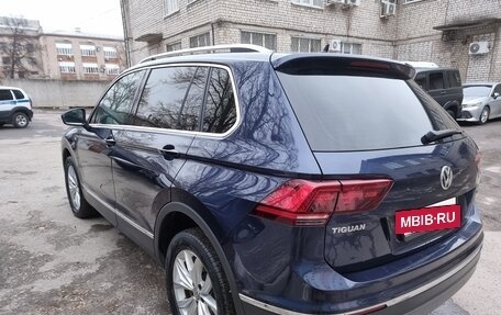 Volkswagen Tiguan II, 2017 год, 1 950 000 рублей, 3 фотография